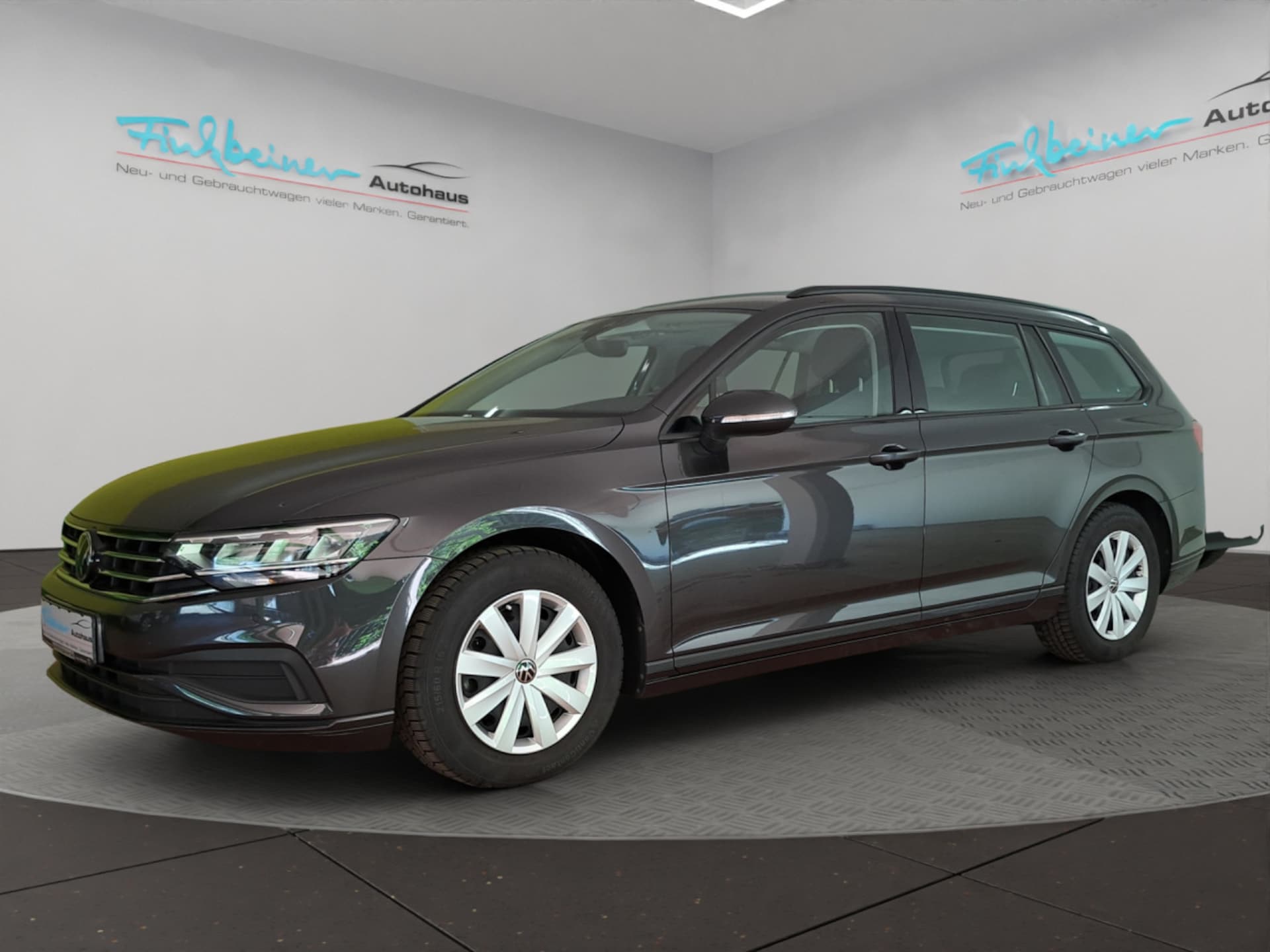 Volkswagen Passat Variant Basis-Modell