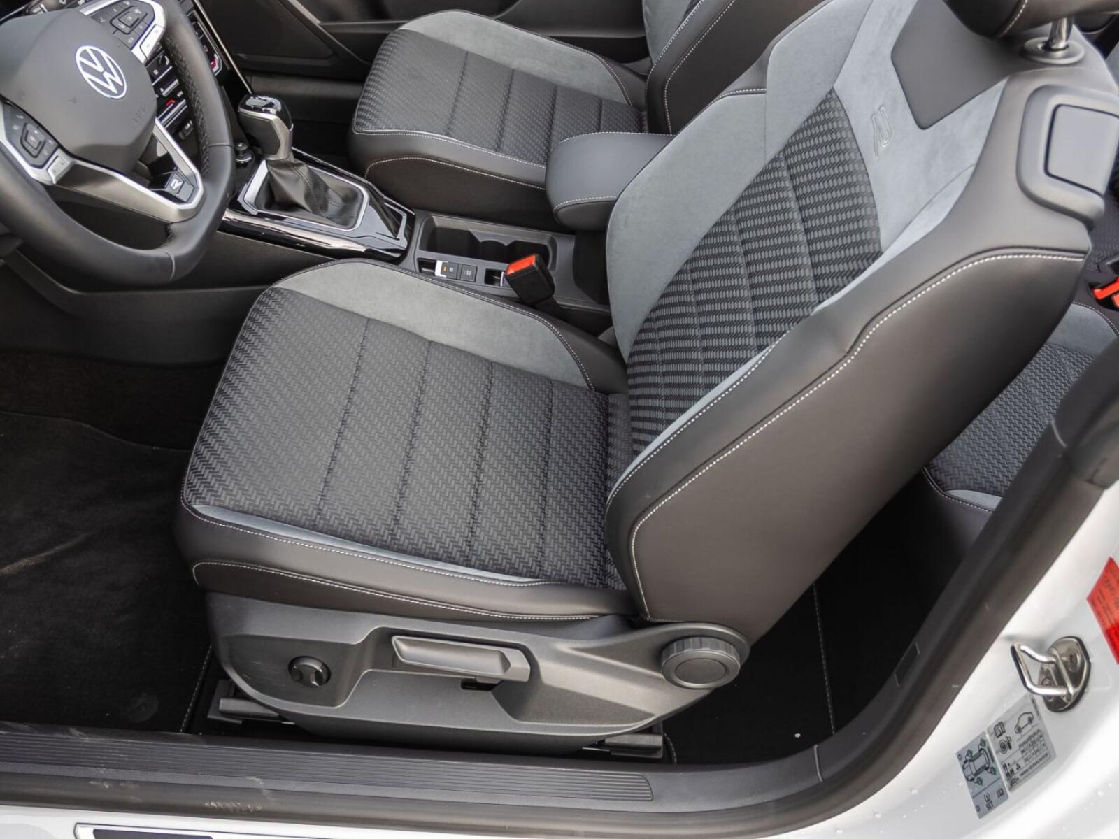 Volkswagen T-Roc Cabriolet – Bild 13