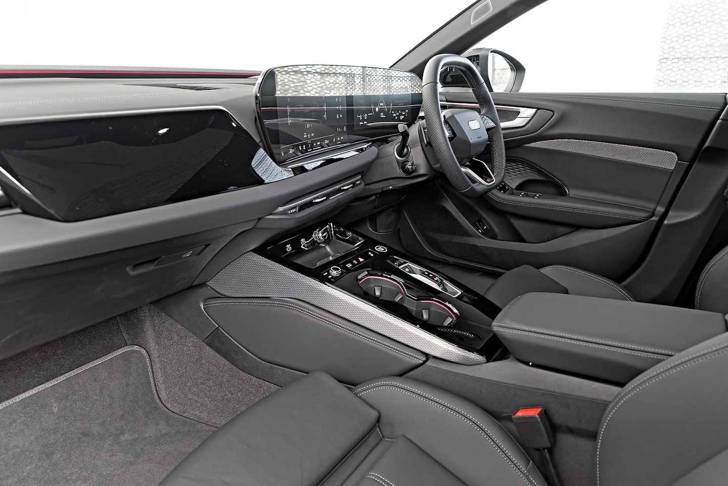 Image about Audi A5 Avant TFSI e e-hybrid quattro 270 kW S tronic