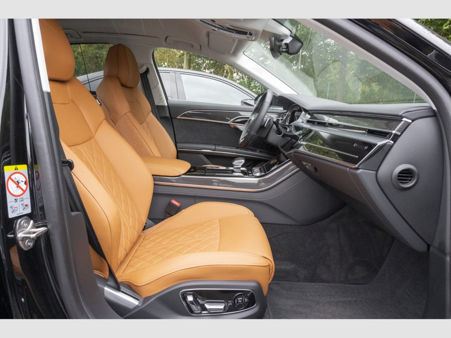 Bild über Audi S8 TFSI quattro tiptronic - für weitere Informationen kontaktieren Sie den Audi Partner