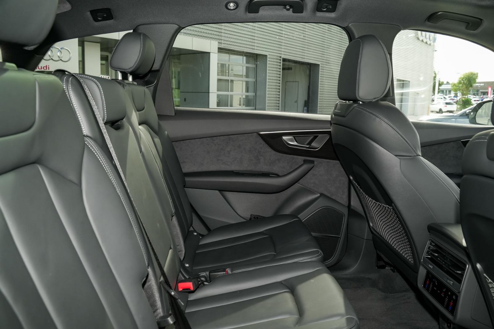 Image about Audi Q7 55 TFSI quattro S line 250 kW tiptronic