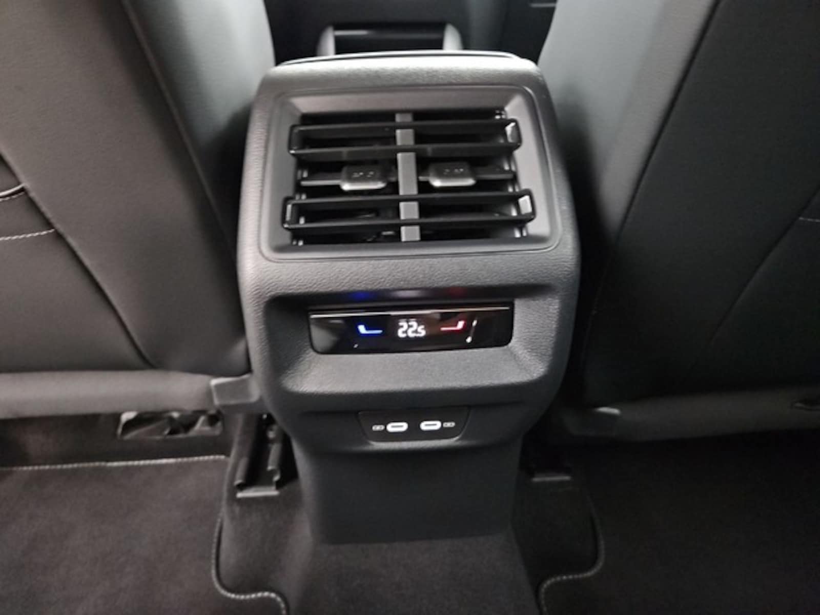 Volkswagen Tiguan – Bild 12