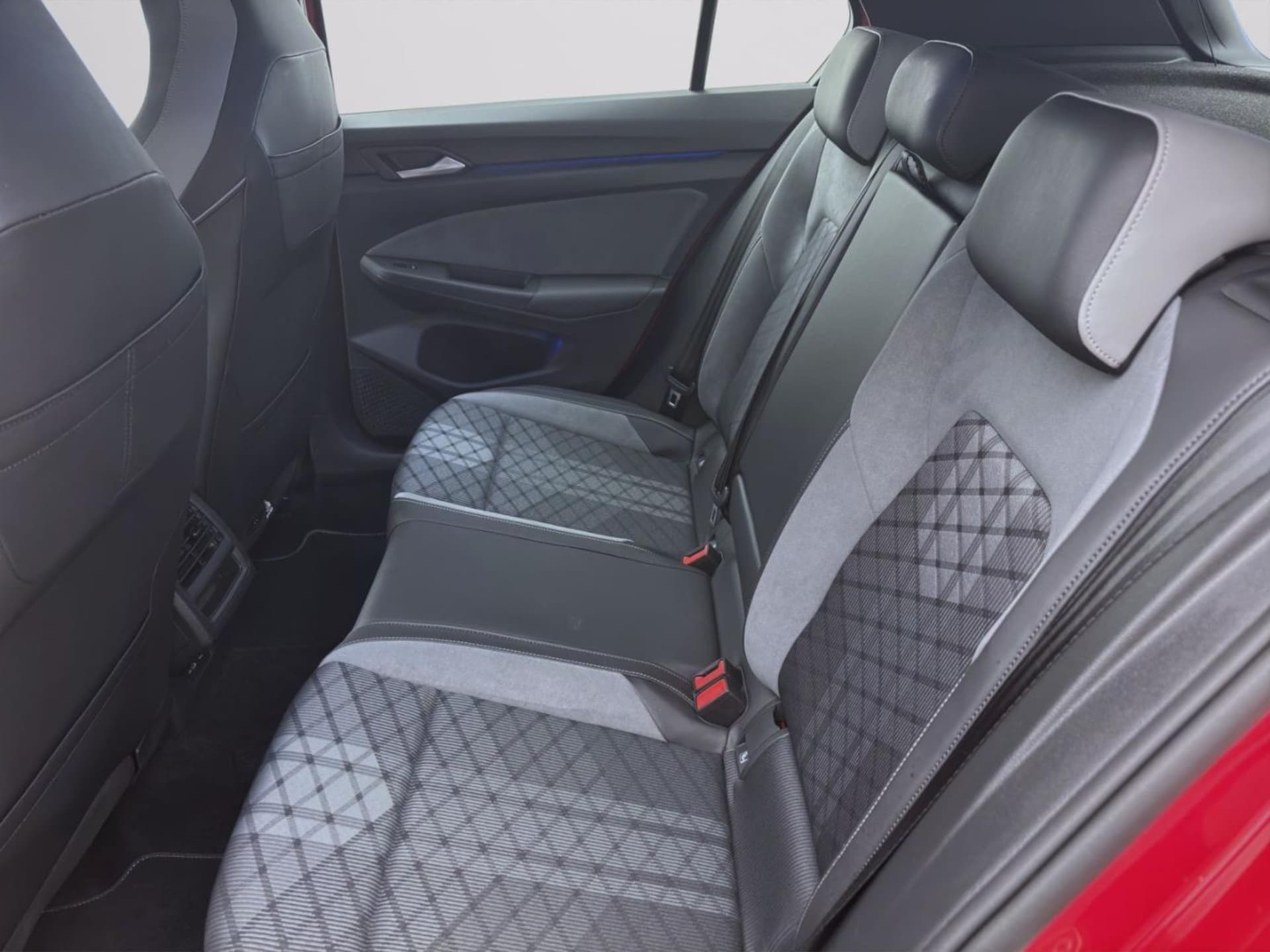 Volkswagen Golf R-Line