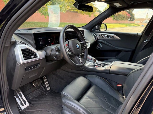 2025 BMW XM