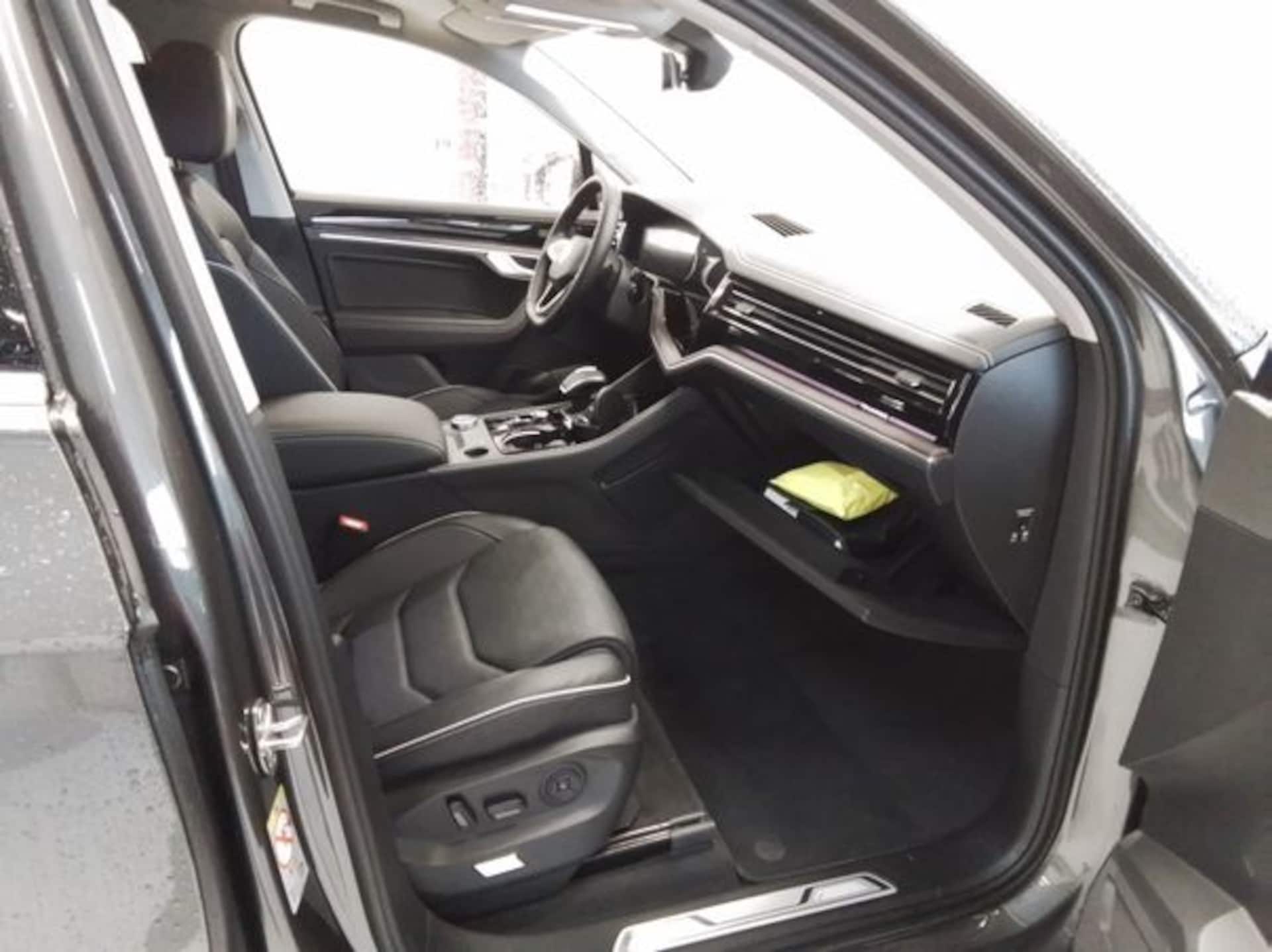 Volkswagen Touareg Elegance