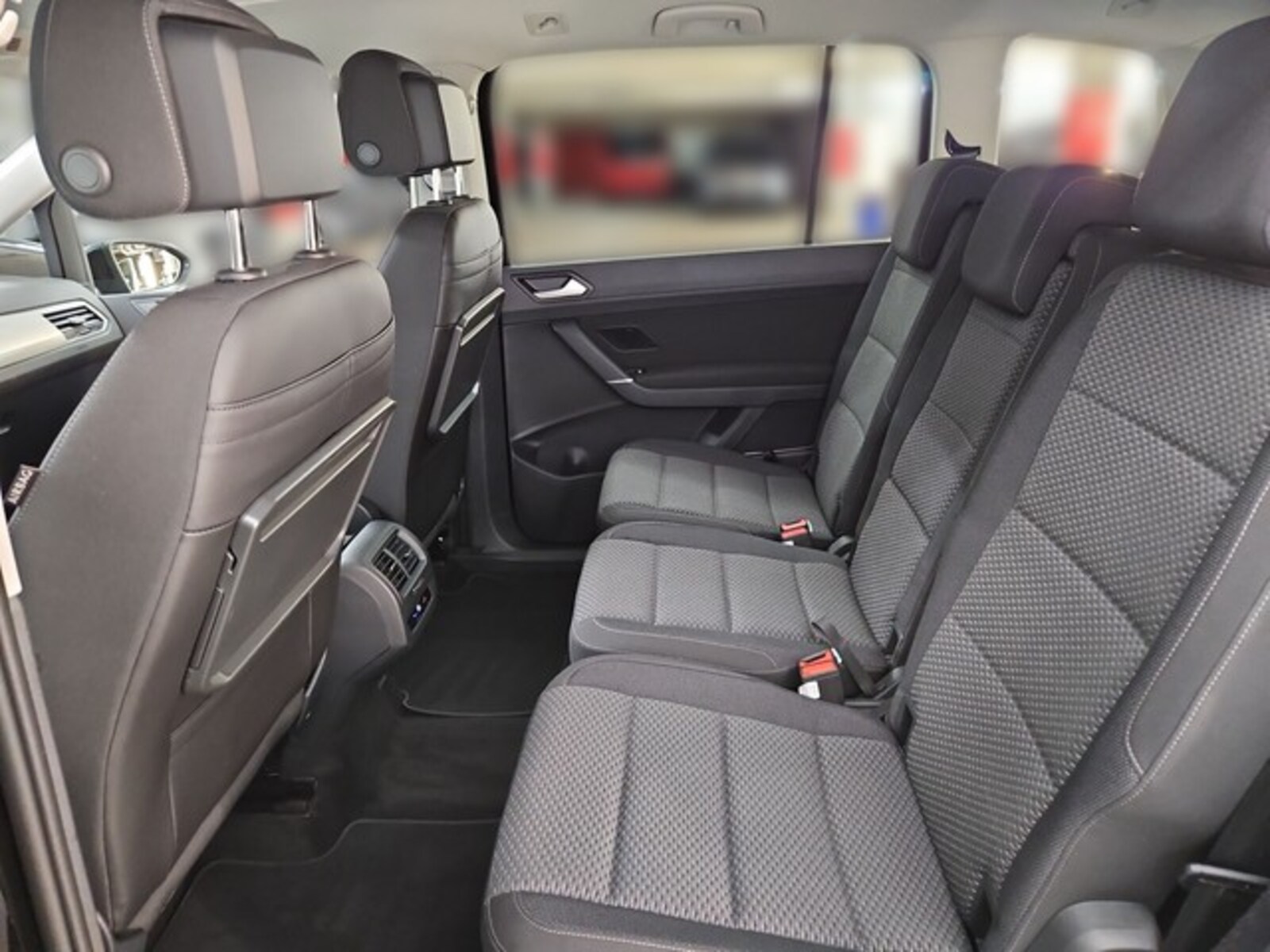 Volkswagen Touran – Bild 9