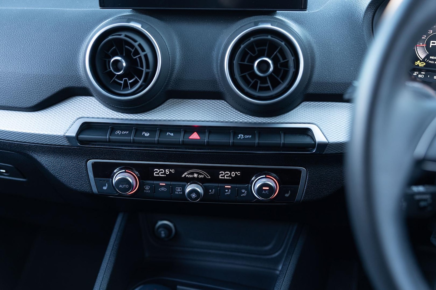 Image about Audi Q2 35 TFSI S tronic