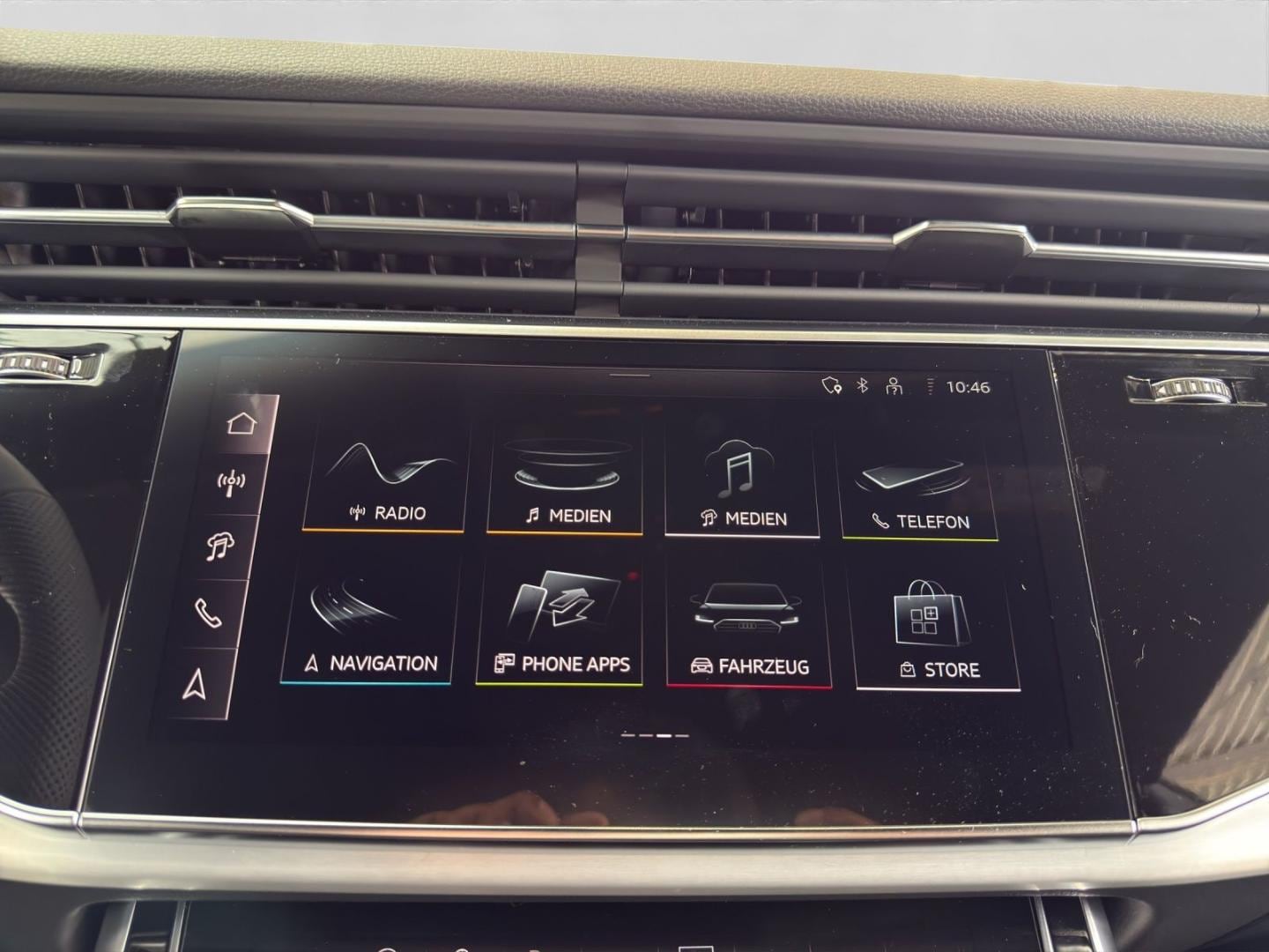 Bild über Audi Q8 SUV S line business TDI quattro 210 kW tiptronic - für weitere Informationen kontaktieren Sie den Audi Partner