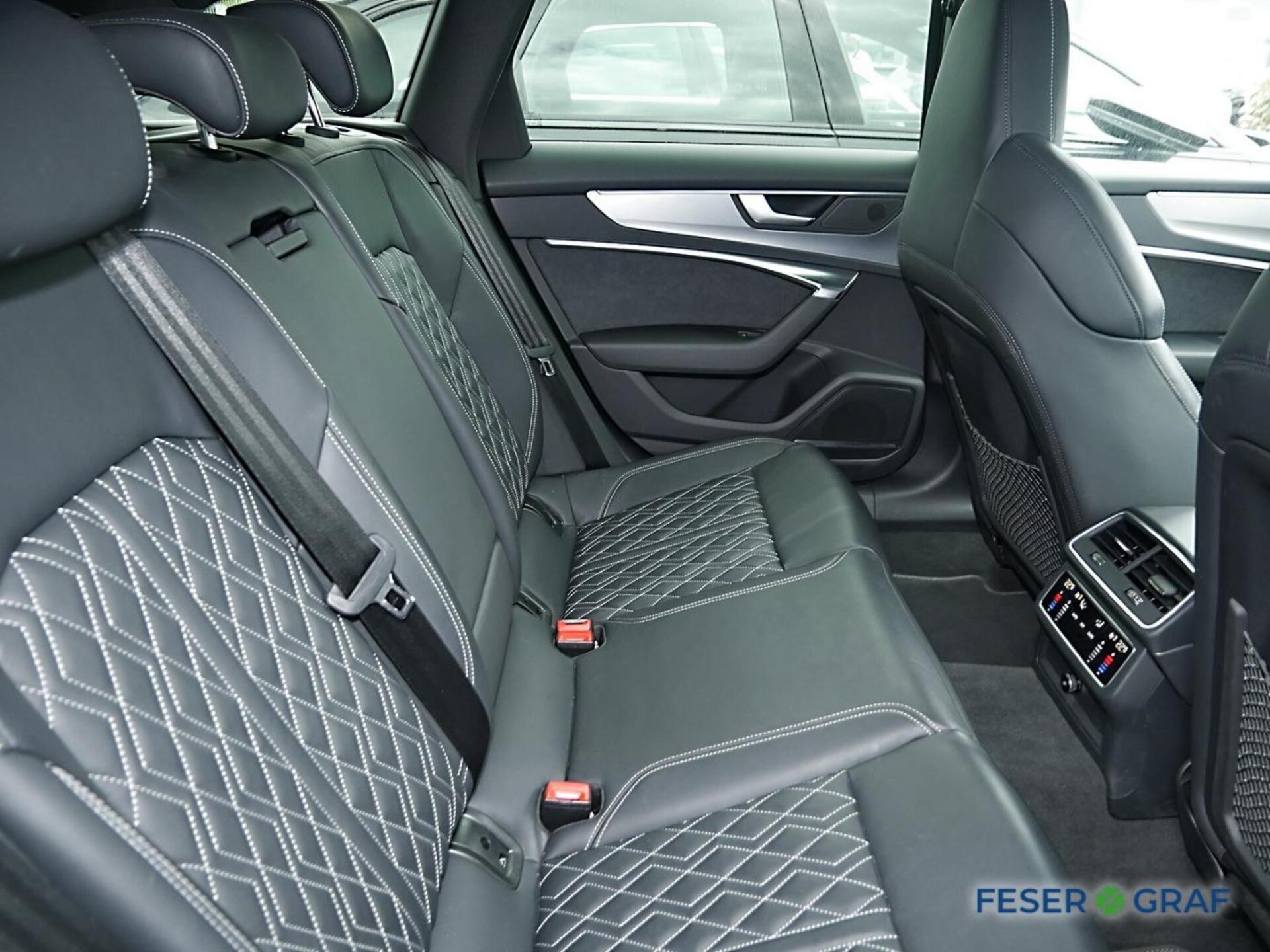 Audi S6 Avant