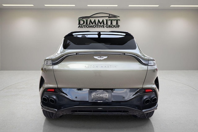 2023 Aston Martin DBX