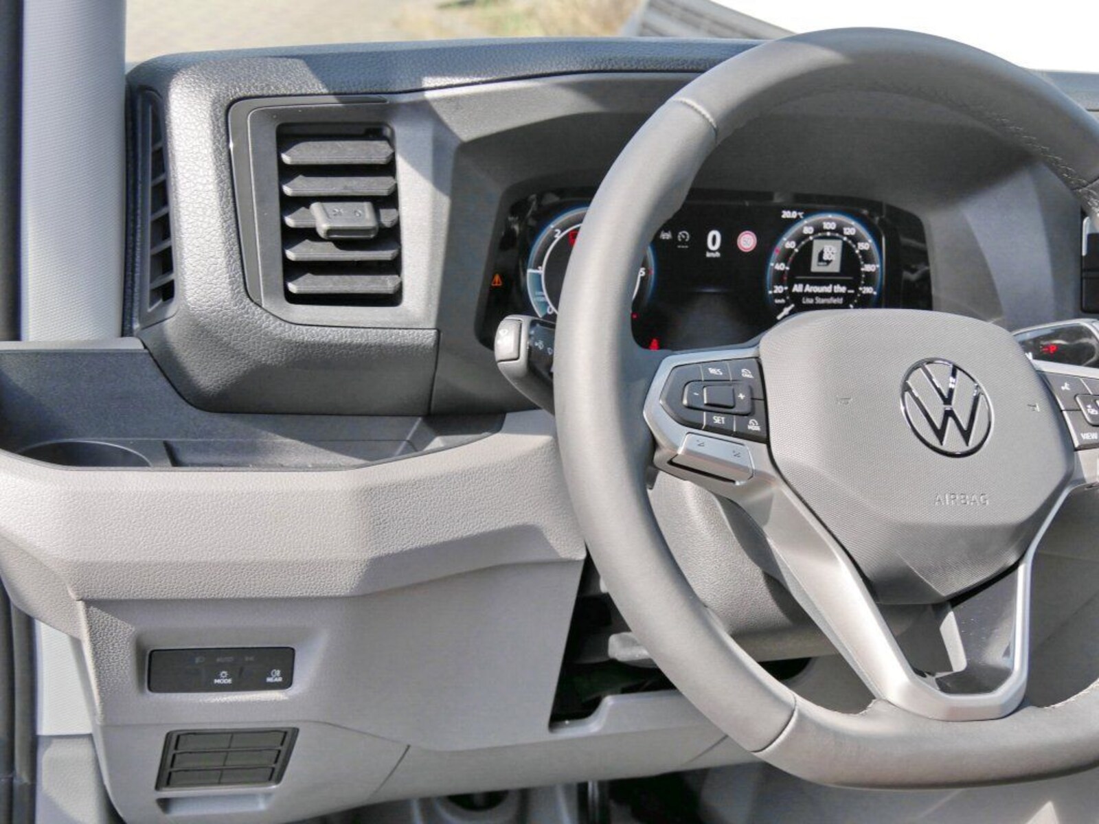 Volkswagen Crafter Kasten langer Radstand – Bild 12