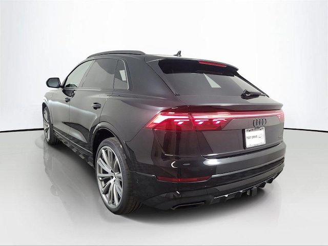 2026 Audi Q8