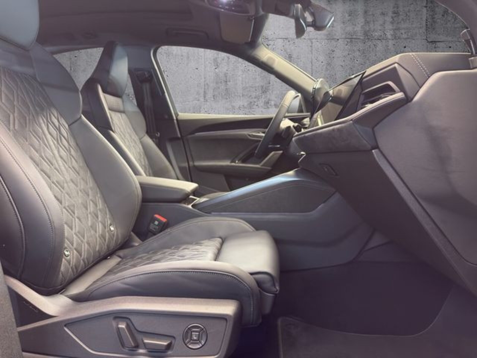 Audi Q5 Sportback edition one