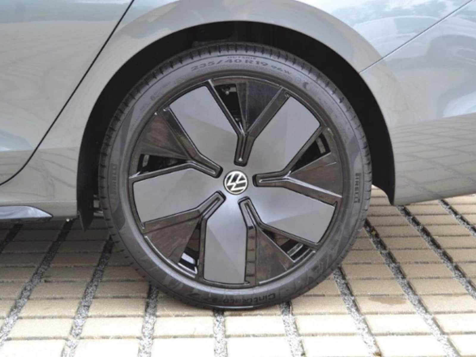 Volkswagen Passat – Bild 6