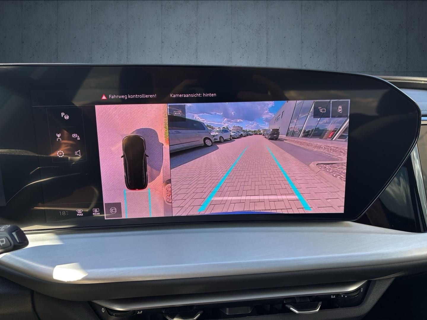 Bild über Audi Q5 SUV TFSI 150 kW S tronic - für weitere Informationen kontaktieren Sie den Audi Partner