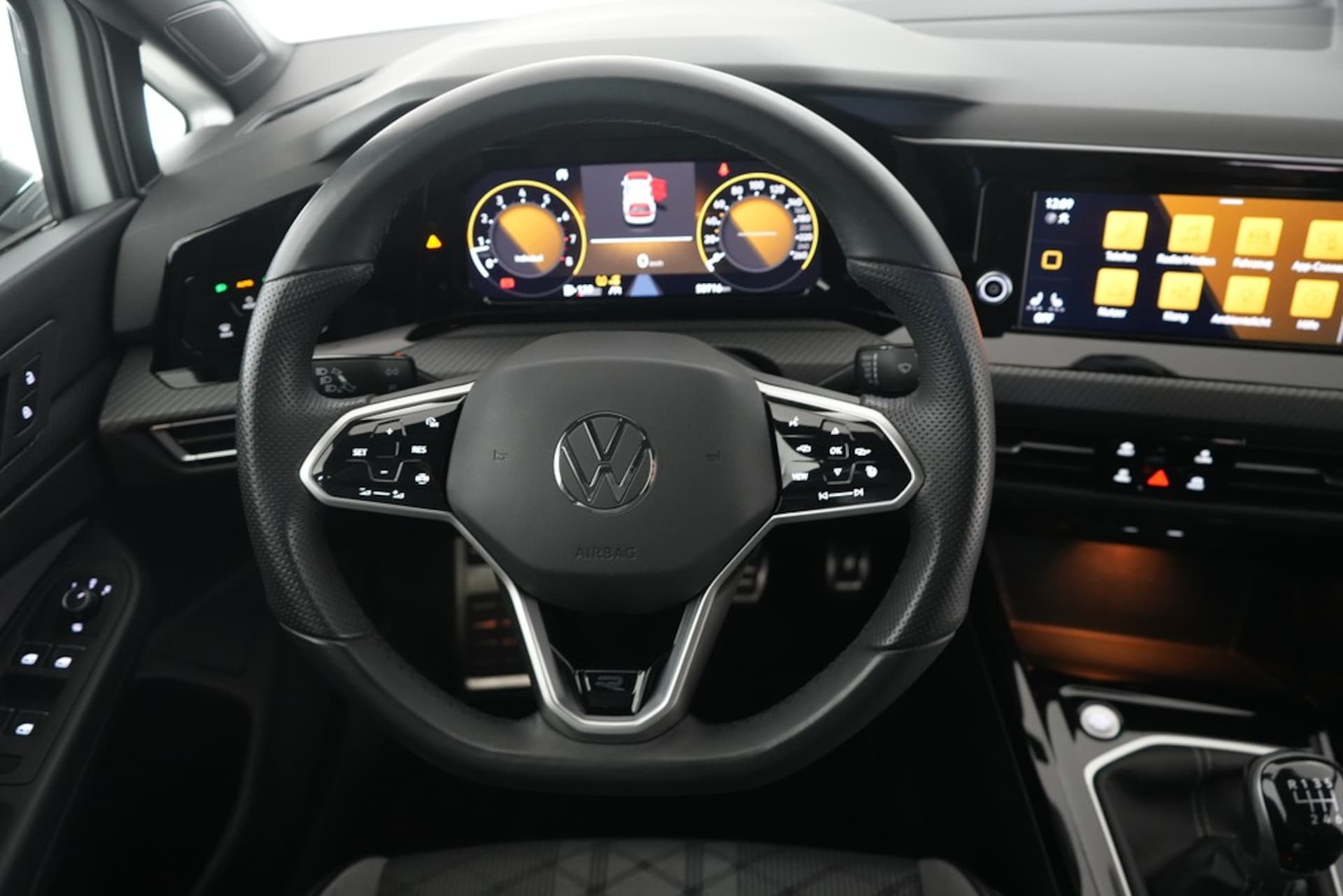 Volkswagen Golf R-Line