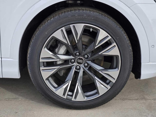 2026 Audi Q8 Premium Plus - Photo 7