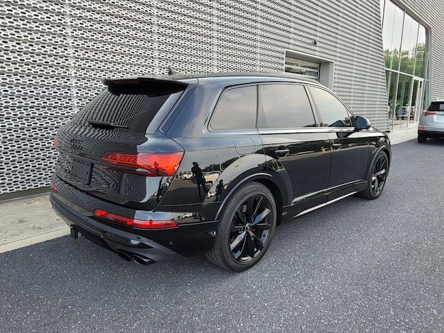 2023 Audi SQ7