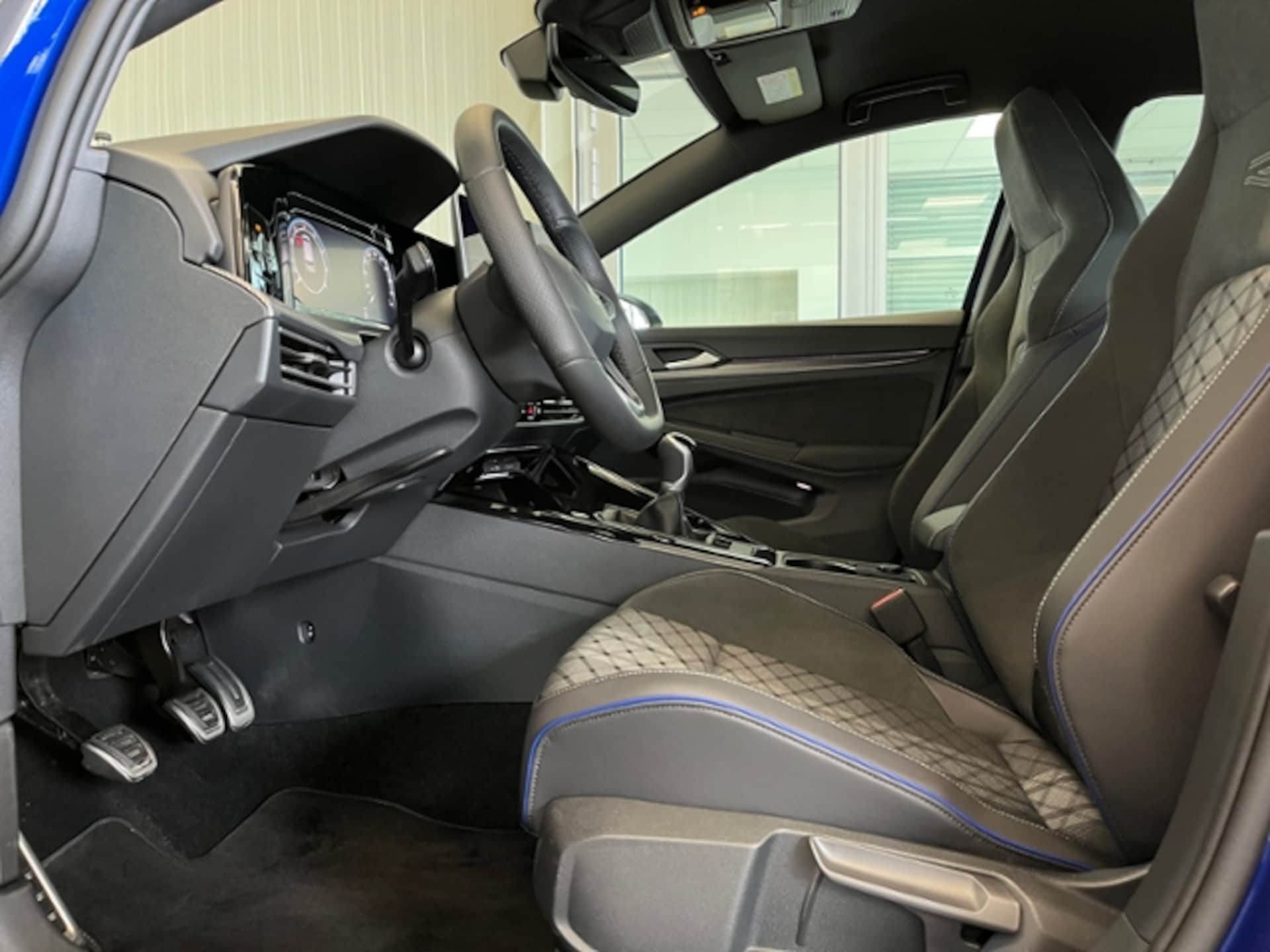 Volkswagen Golf Variant R-Line