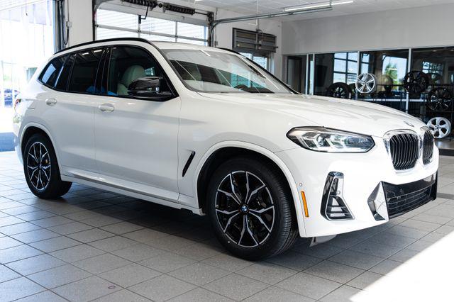 2022 BMW X3 M40i's photo