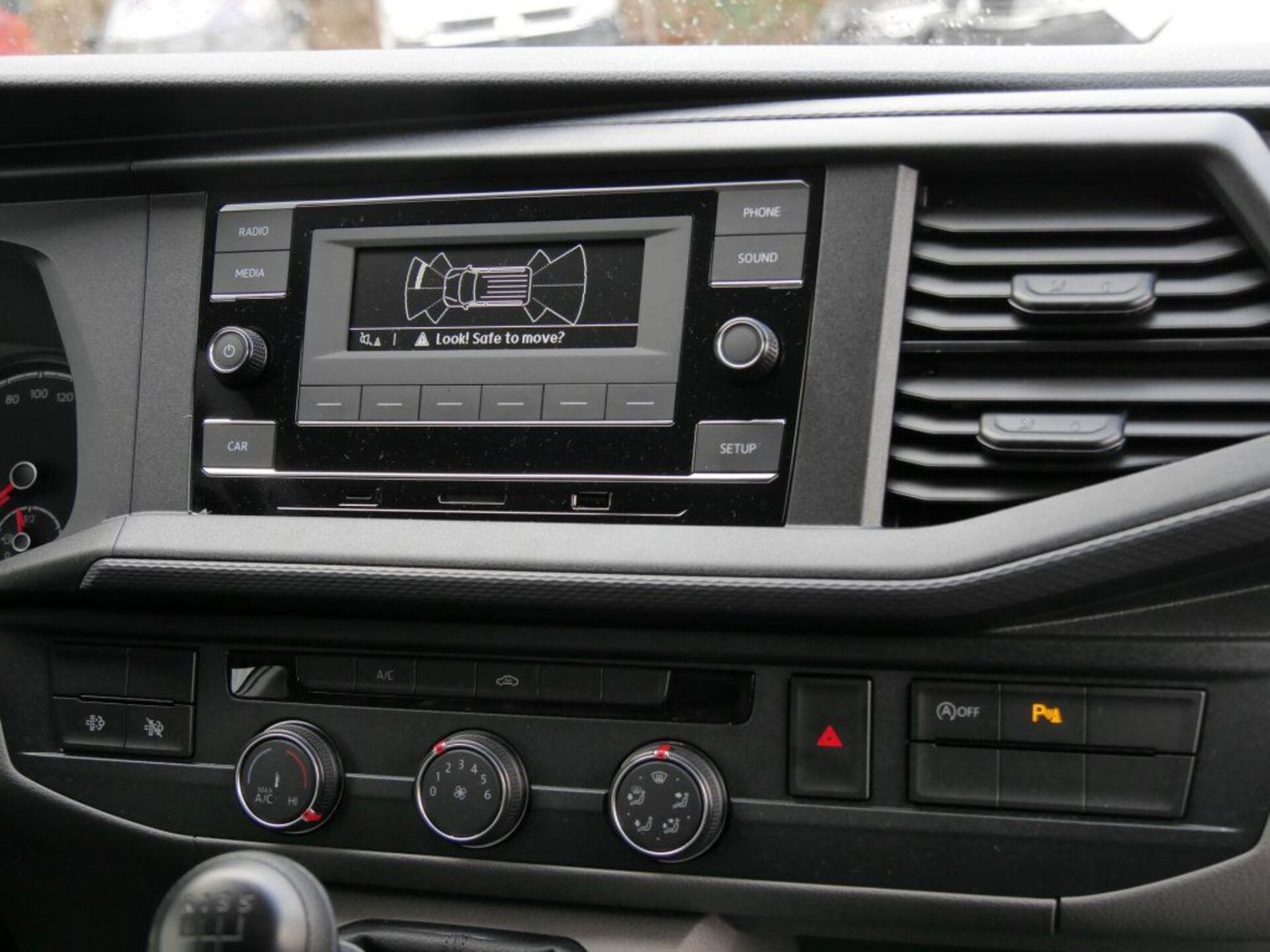 Volkswagen T6.1 Transporter Kasten langer Radstand