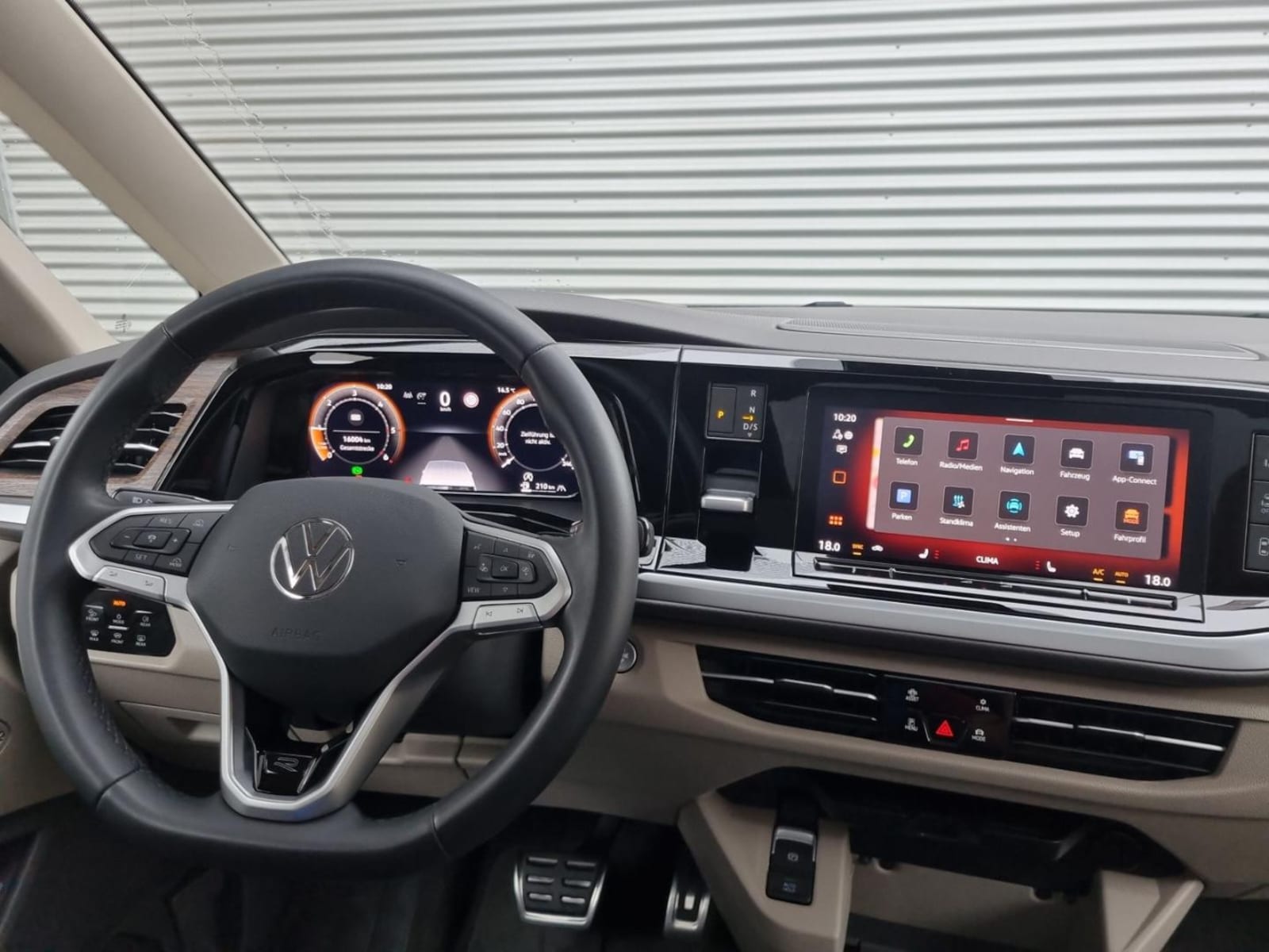 Volkswagen Multivan Langversion – Bild 13
