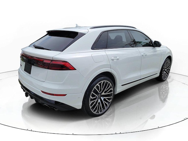 2025 Audi SQ8