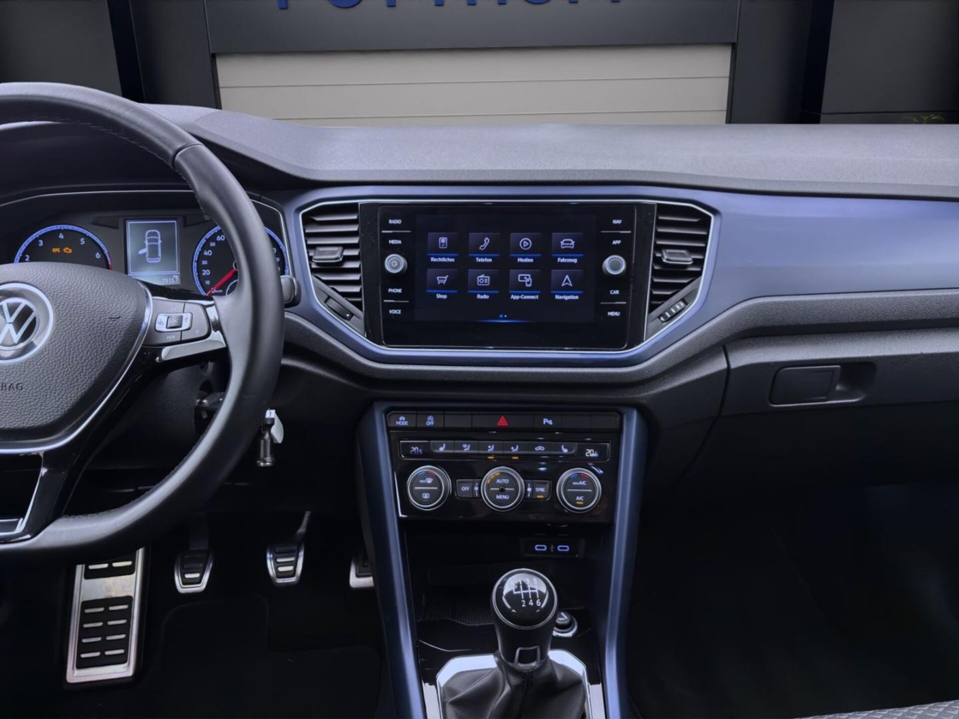 Volkswagen T-Roc United