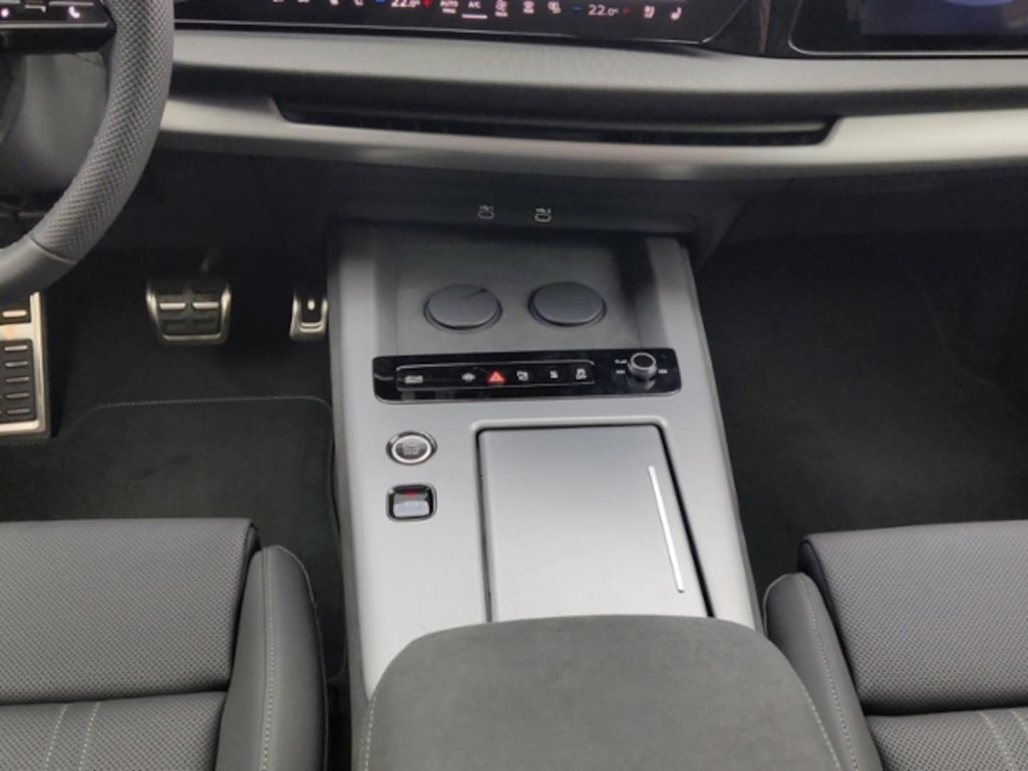 Bild über Audi Q7 SUV TDI quattro 220 kW tiptronic - für weitere Informationen kontaktieren Sie den Audi Partner