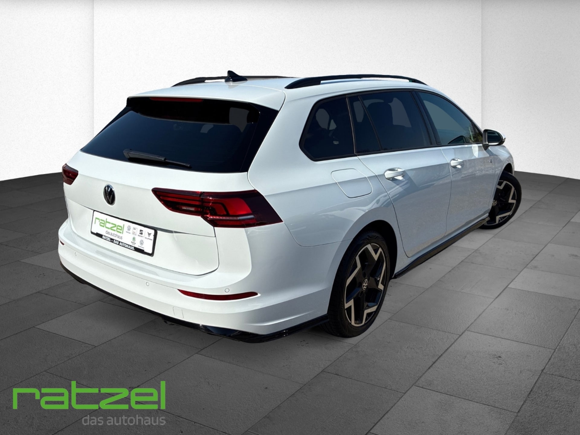 Volkswagen Golf Variant R-Line