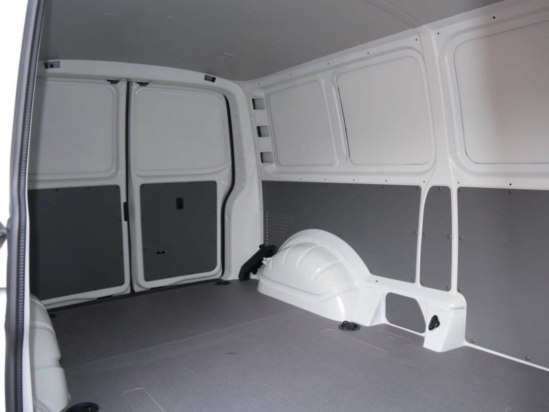 Volkswagen T6.1 Transporter Kasten langer Radstand
