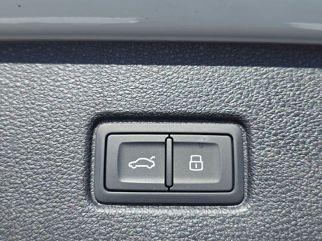 2026 Audi SQ7 Premium Plus - Photo 16