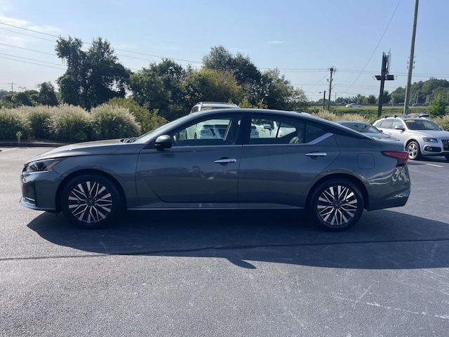 2025 Nissan Altima