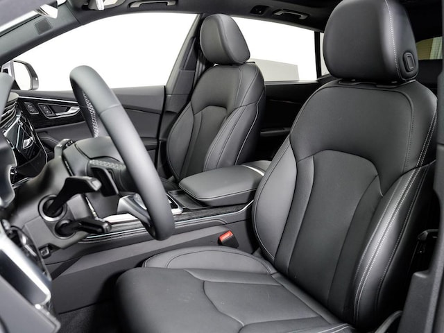 2025 Audi Q8