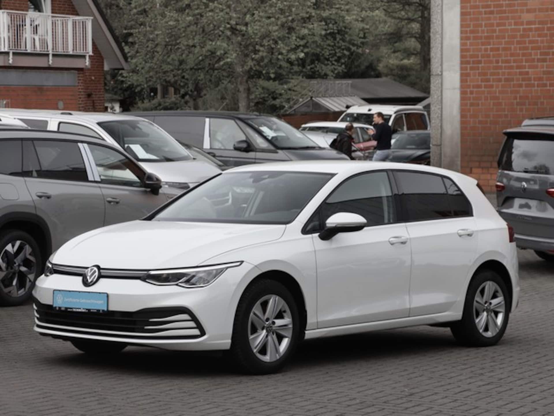 Volkswagen Golf Life