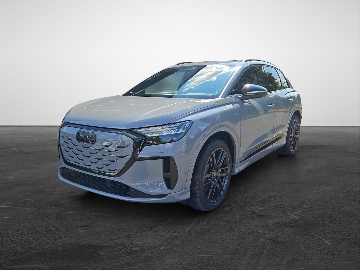 Bild über Audi Q4 SUV e-tron e-tron quattro performance 250 kW - für weitere Informationen kontaktieren Sie den Audi Partner