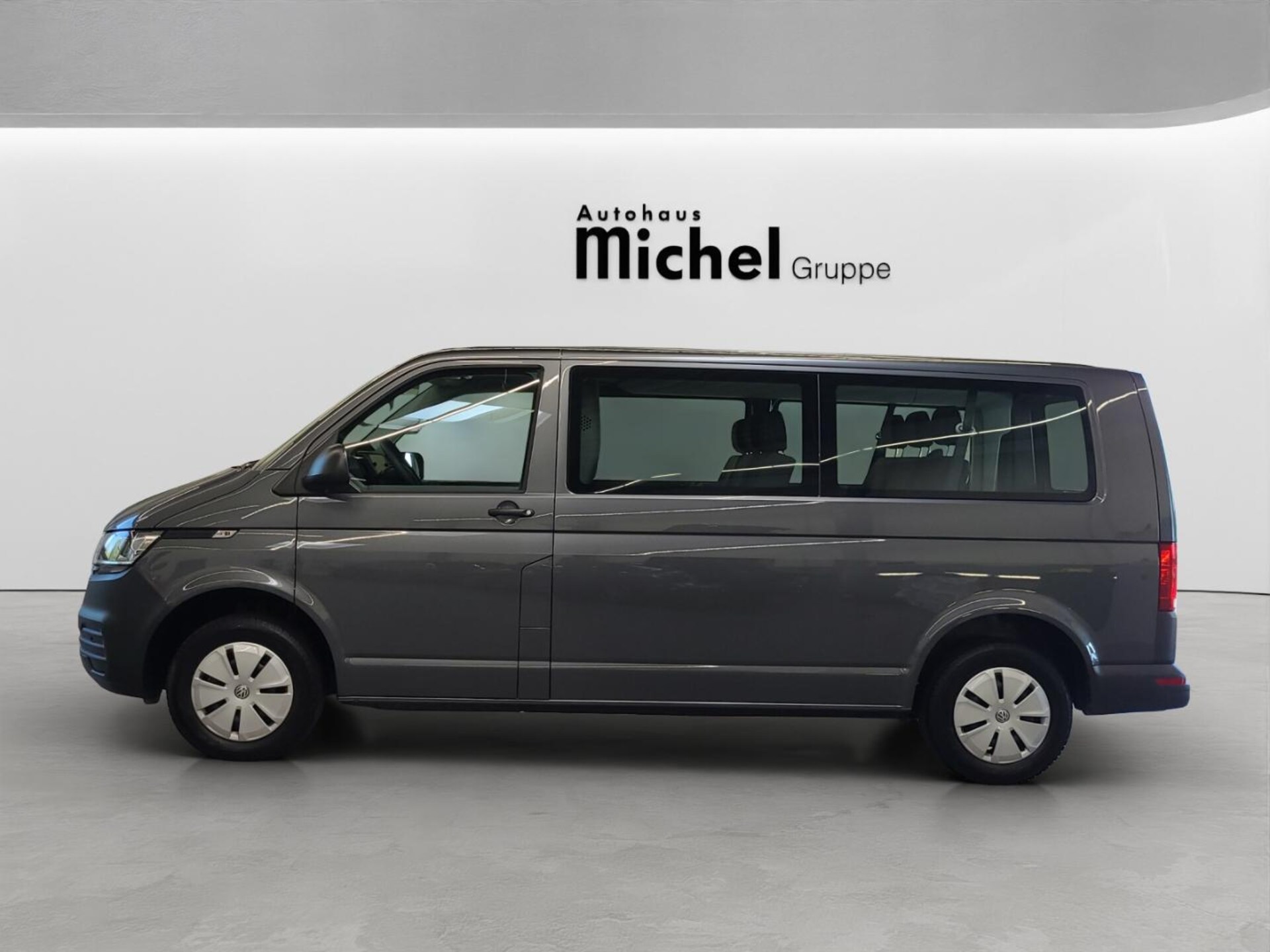 Volkswagen T6.1 Transporter Kombi langer Radstand