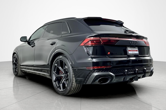 2026 Audi RS Q8 SUV performance