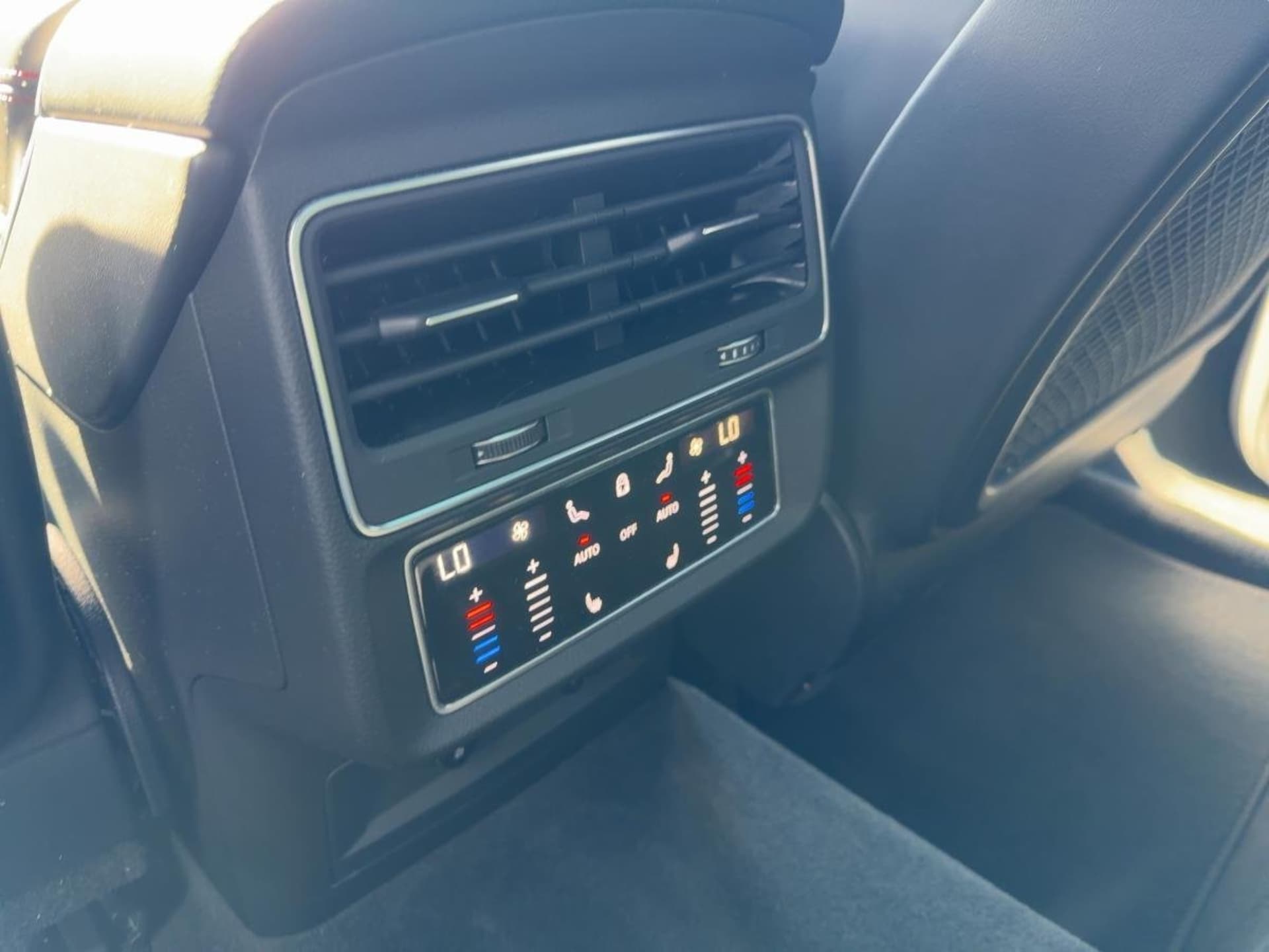 Audi SQ8 SUV