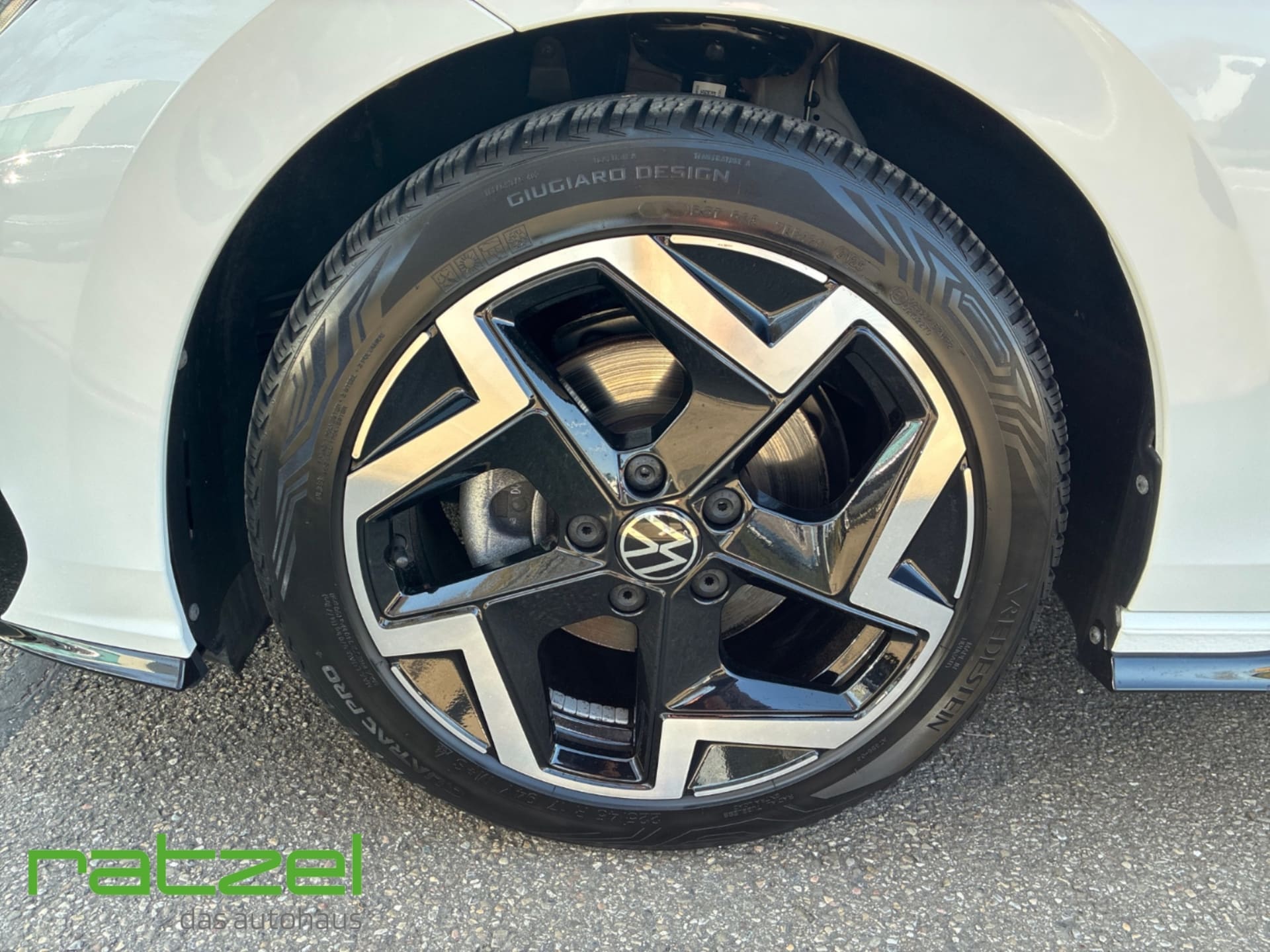 Volkswagen Golf Variant R-Line
