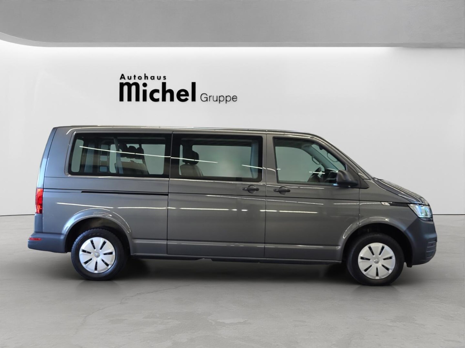 Volkswagen T6.1 Transporter Kombi langer Radstand