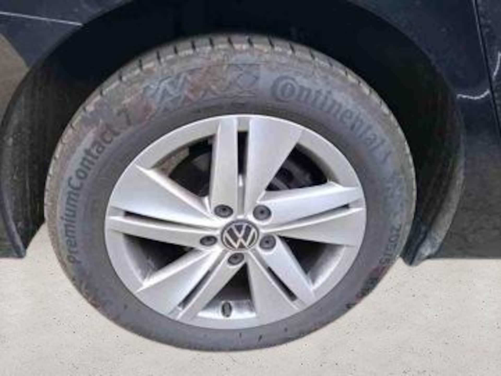 Volkswagen Golf Variant Life