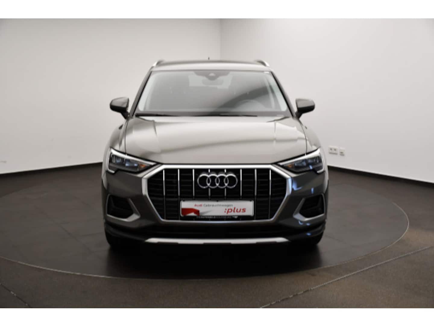 Bild über Audi Q3 advanced 35 TFSI S tronic - für weitere Informationen kontaktieren Sie den Audi Partner