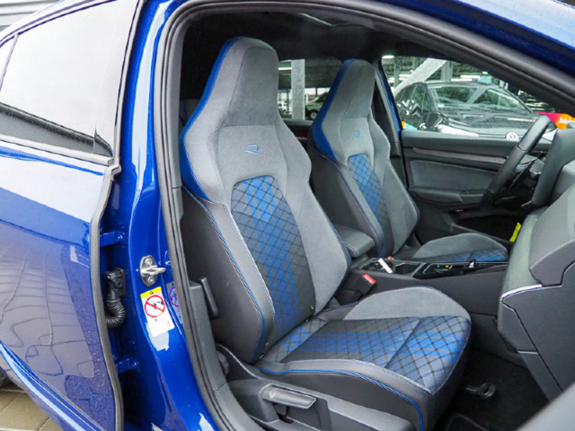 Volkswagen Golf R