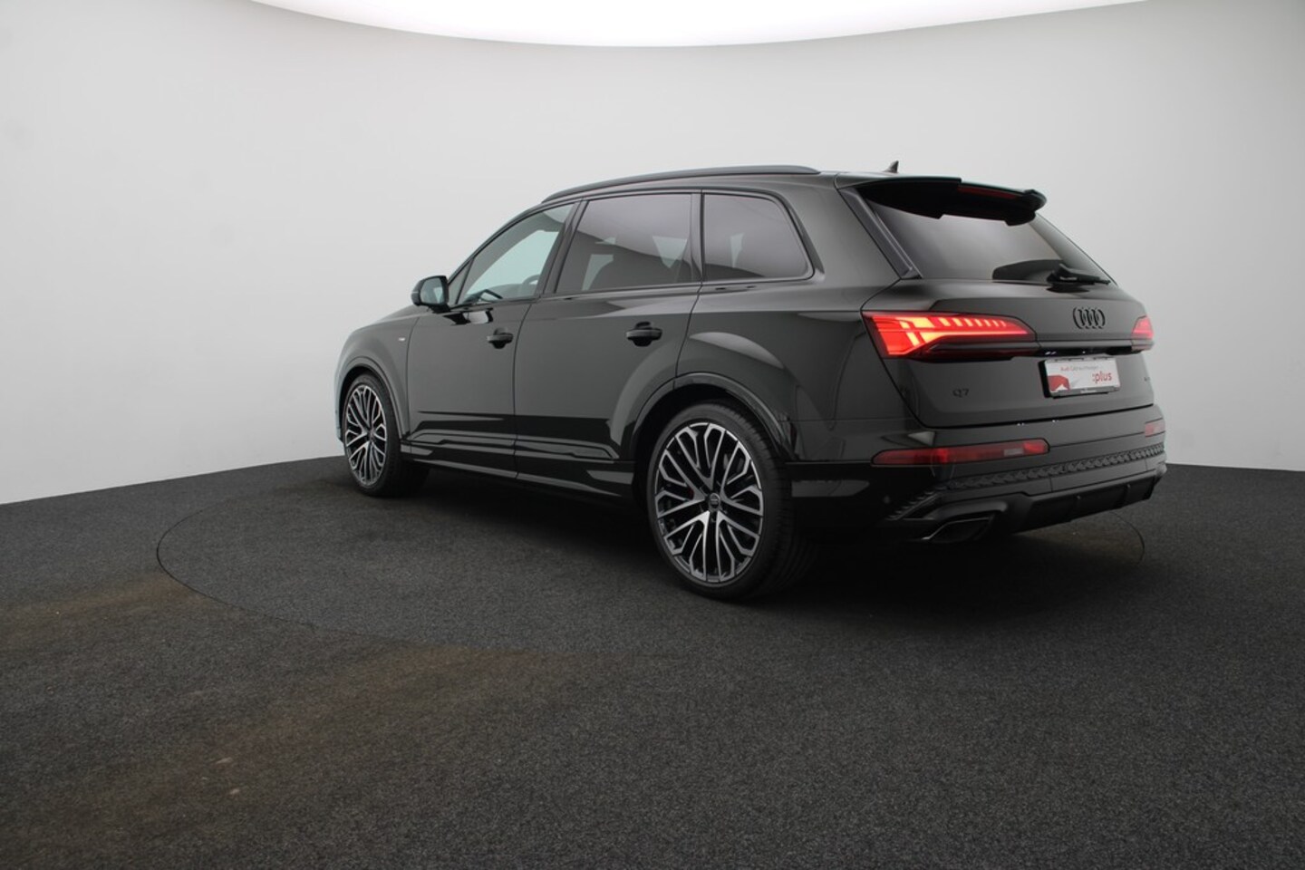 Bild über Audi Q7 SUV S line business TDI quattro 210 kW tiptronic - für weitere Informationen kontaktieren Sie den Audi Partner