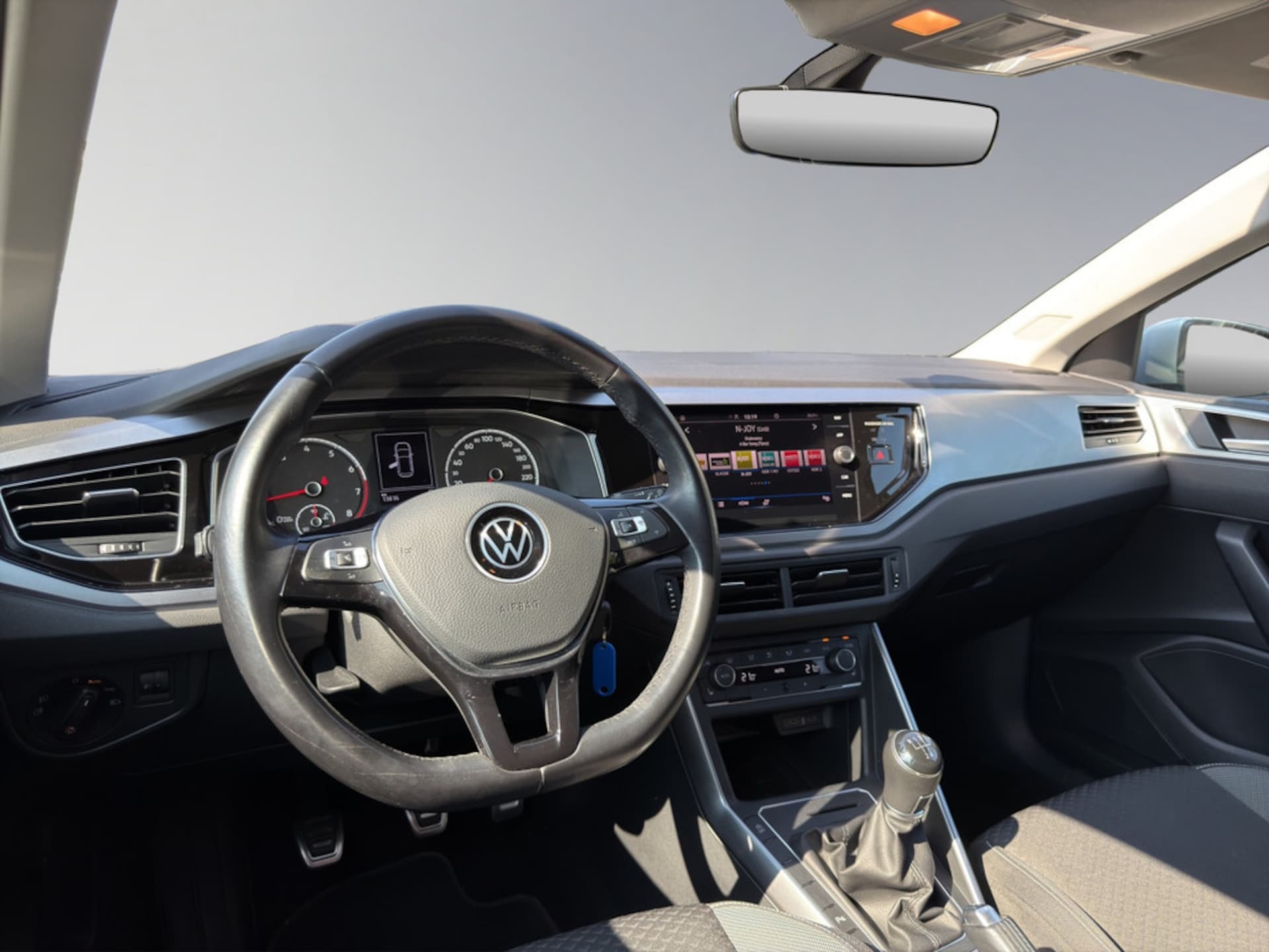 Volkswagen Polo Active
