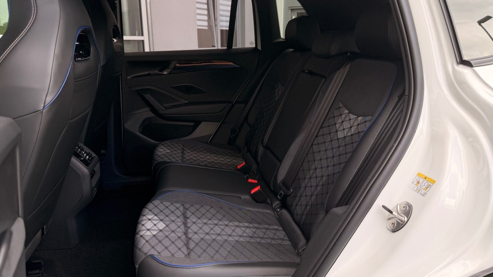 Volkswagen Tiguan – Bild 12