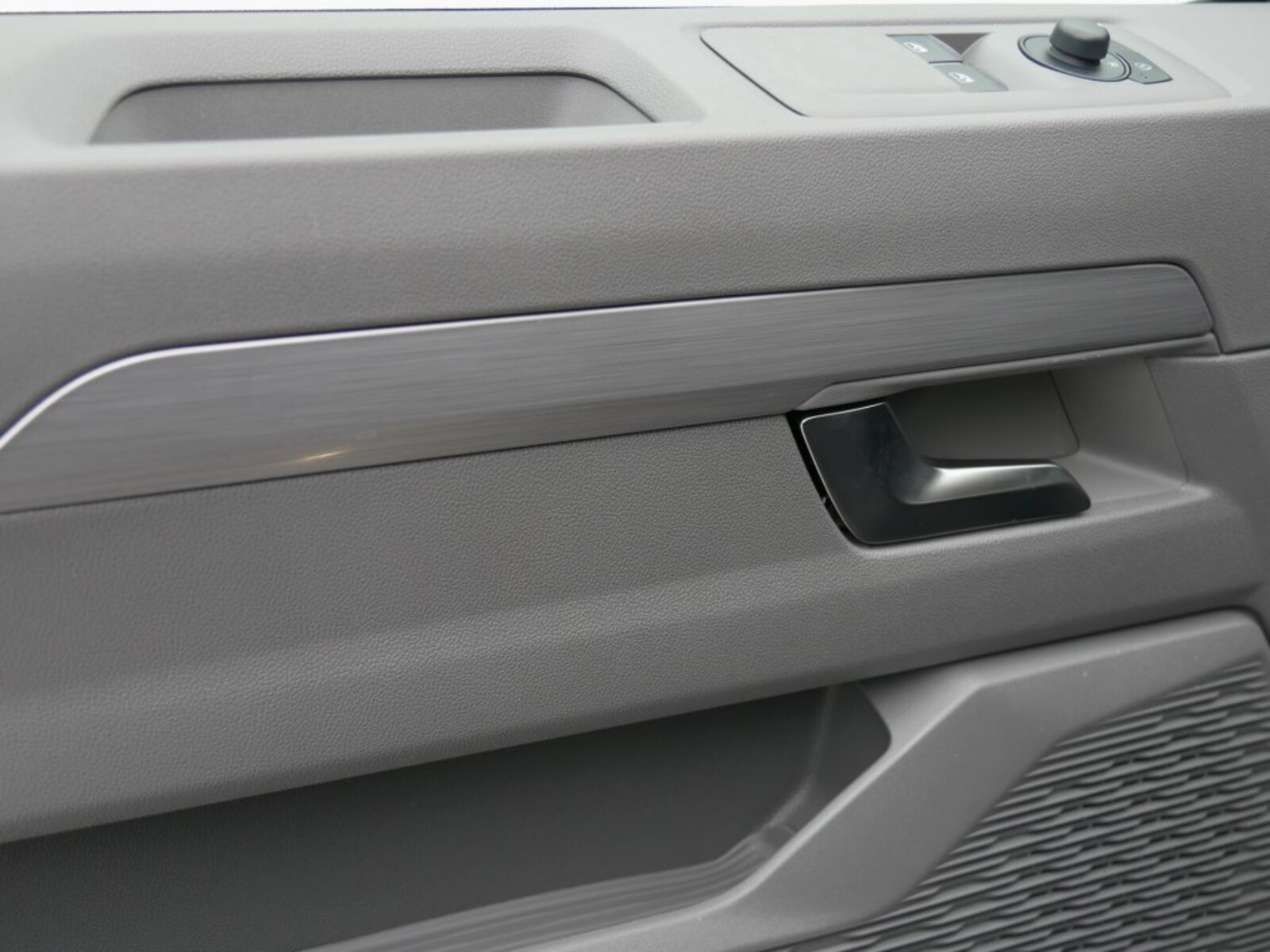 Volkswagen Transporter Kasten kurzer Radstand – Bild 14