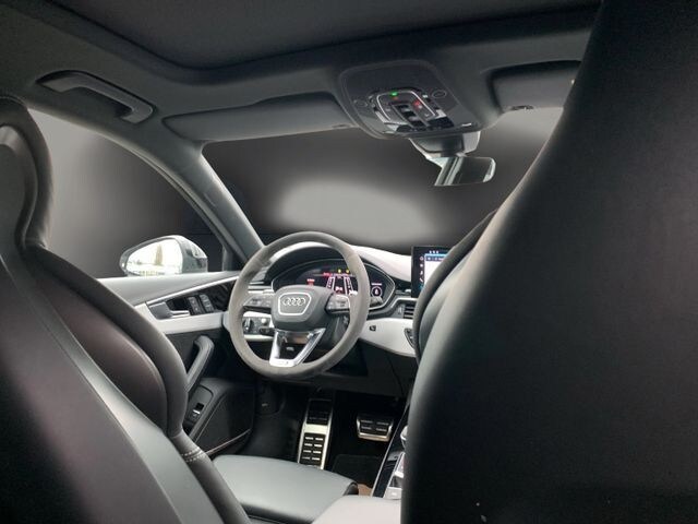 Image about Audi RS 4 Avant TFSI quattro tiptronic