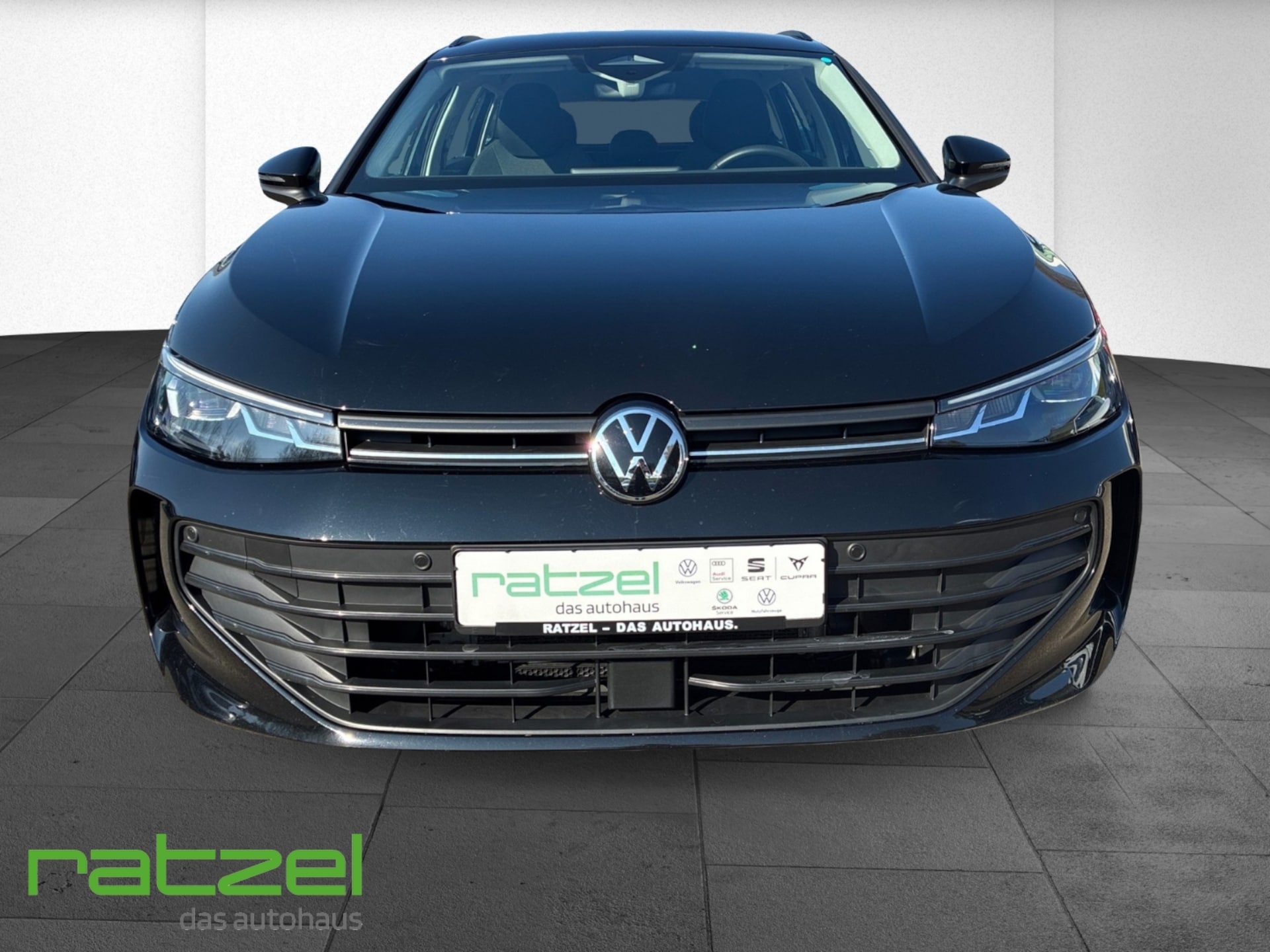 Volkswagen Passat Basis-Modell